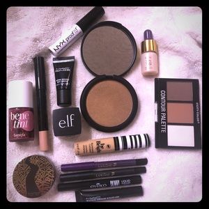 Mini makeup kit